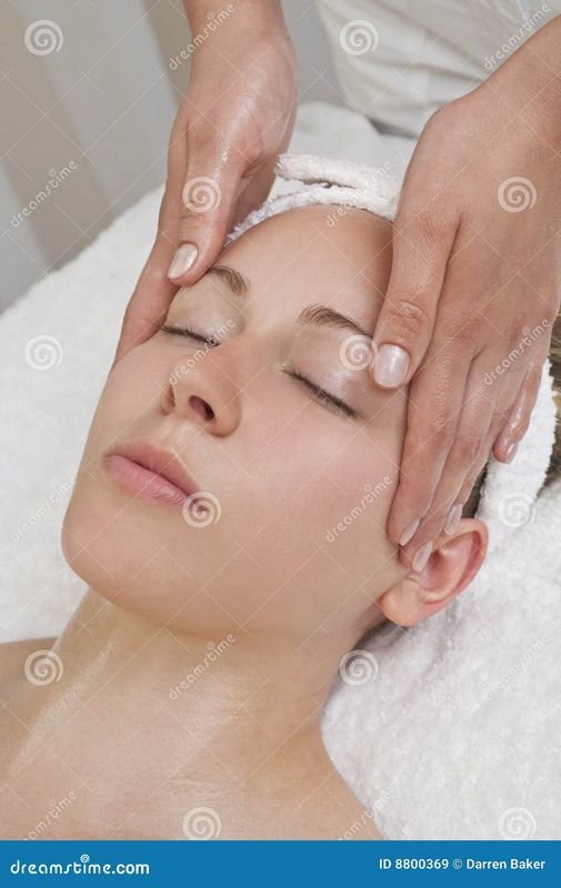 The Perfect Gift: Why Gift Cards for Massage Therapy Make Great Presents